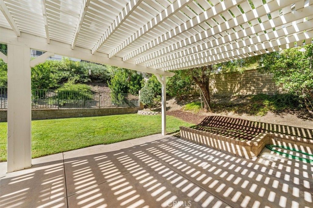 listing image 130723724158236200743
