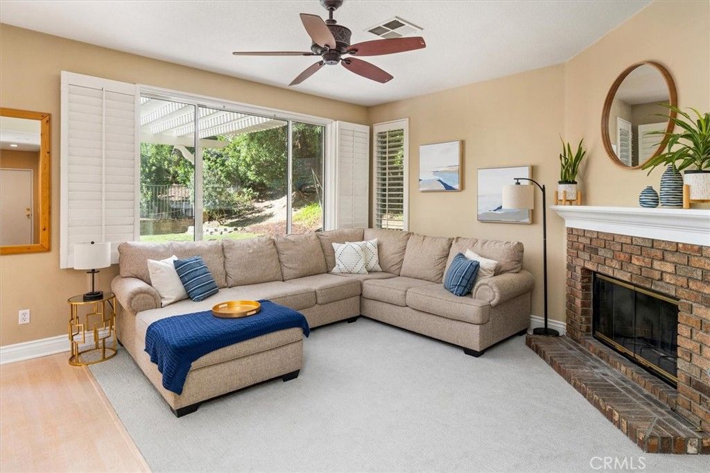 listing image 130721771576666785283