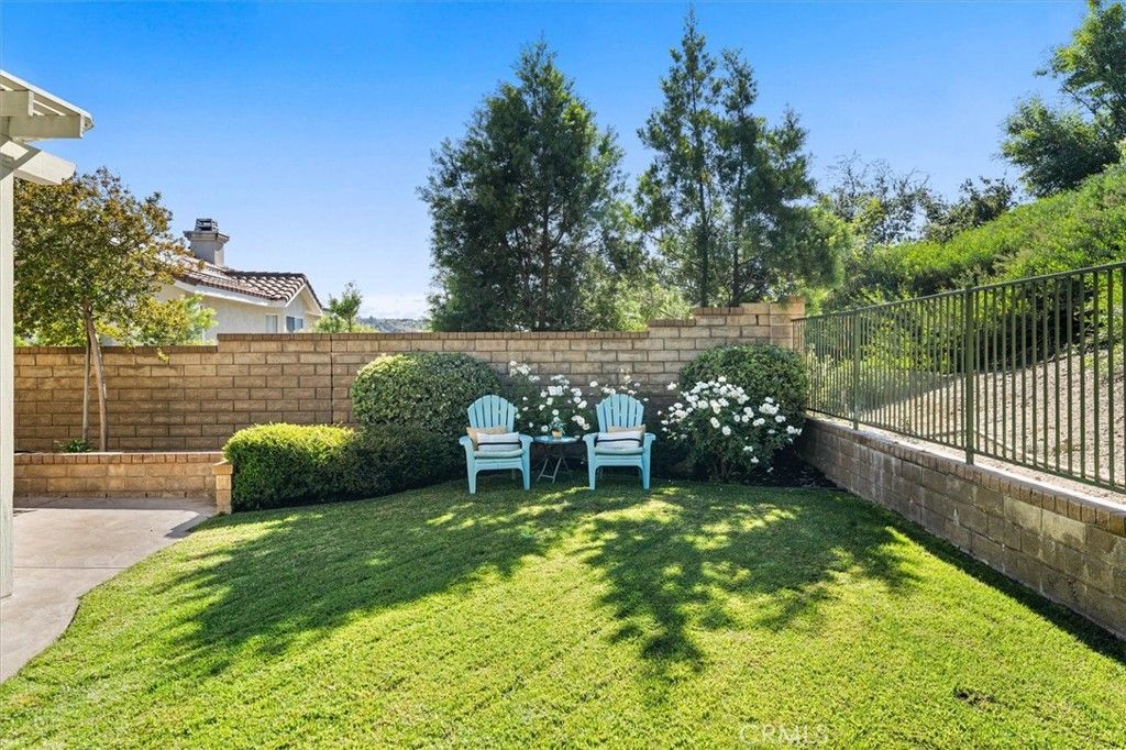 listing image 130721209640551398088