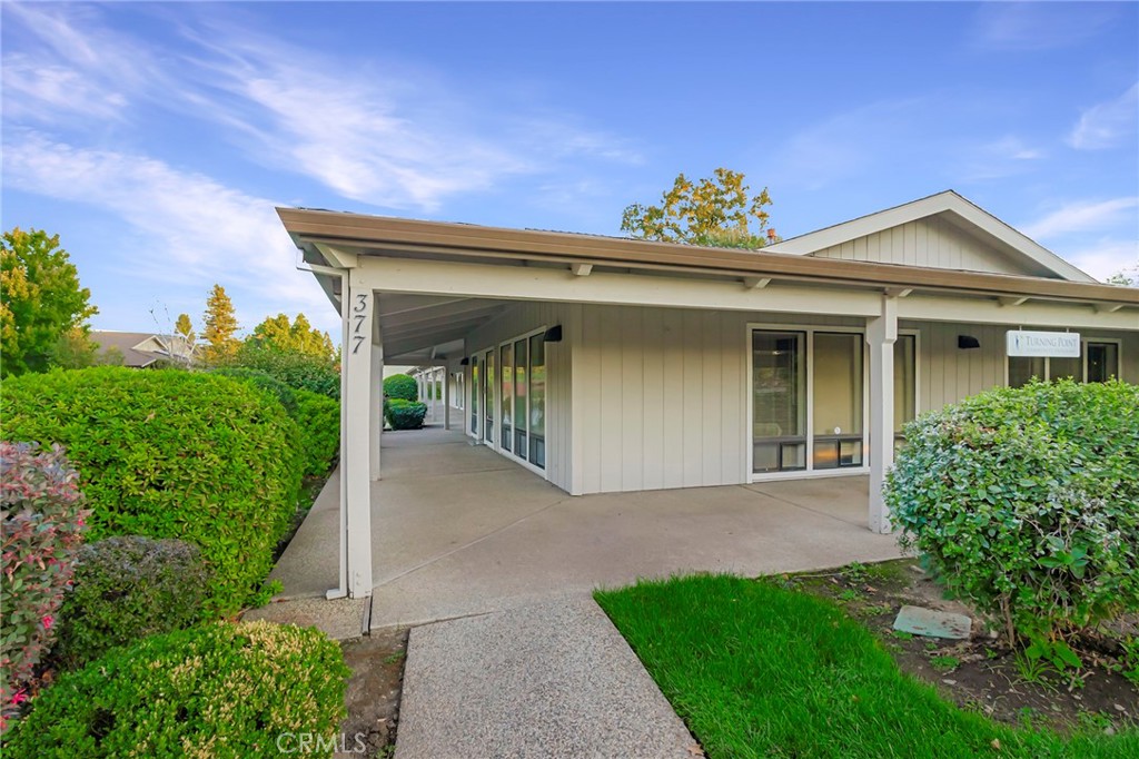 Great location right off Hwy 99. A well maintained building with easy access, signage, and ample parking. Suite includes reception, open work area, 2 private offices, private restroom, and storage. Improvements are available.