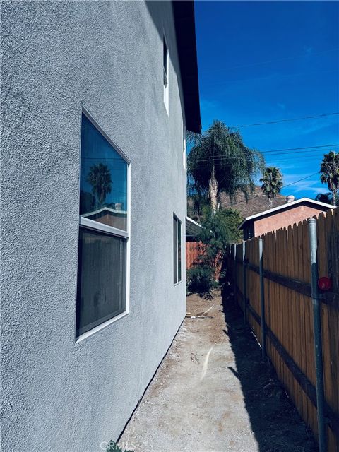 A home in Lake Elsinore