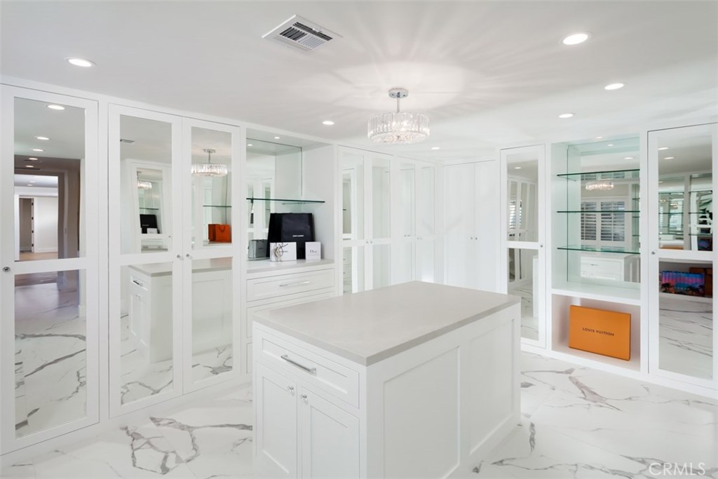 Cameo Shores (CSHO) - Residential