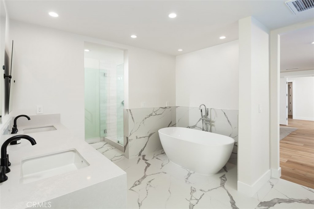 Cameo Shores (CSHO) - Residential