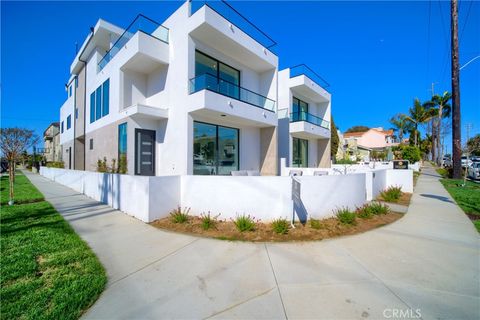 203 Indianapolis Avenue Huntington Beach CA 92648