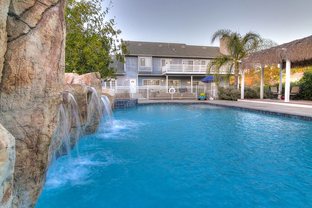 listing image 130721728793923077839