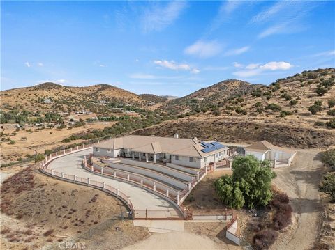 A home in Agua Dulce