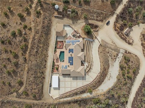 A home in Agua Dulce