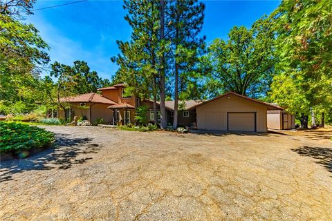 A home in Coarsegold