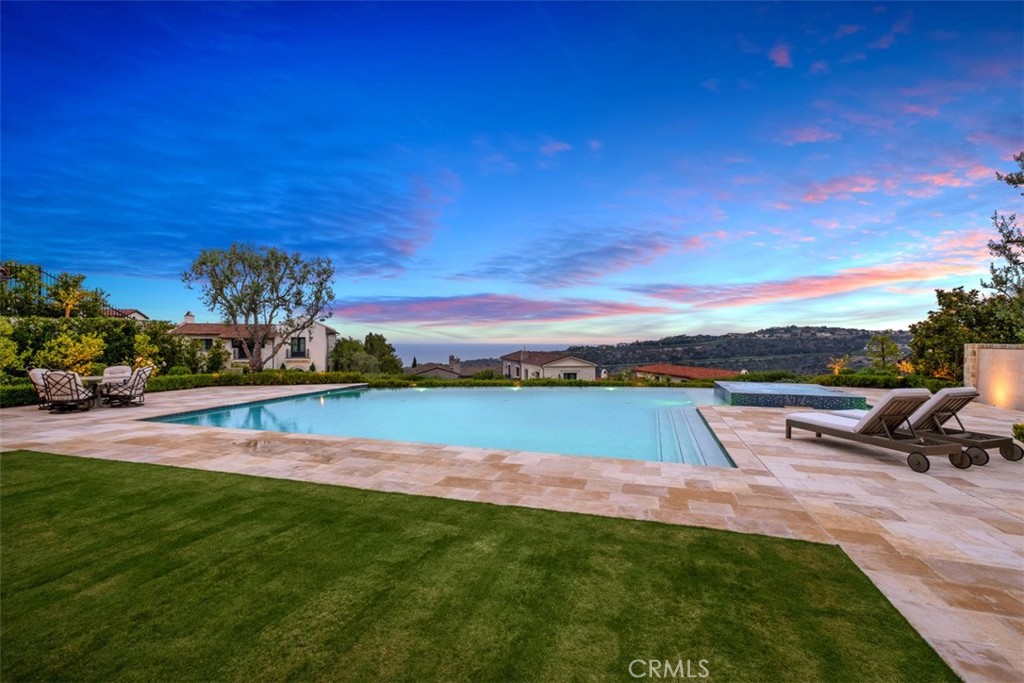 ,Coral Crest - Residential