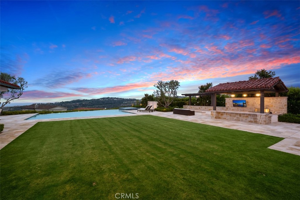 ,Coral Crest - Residential