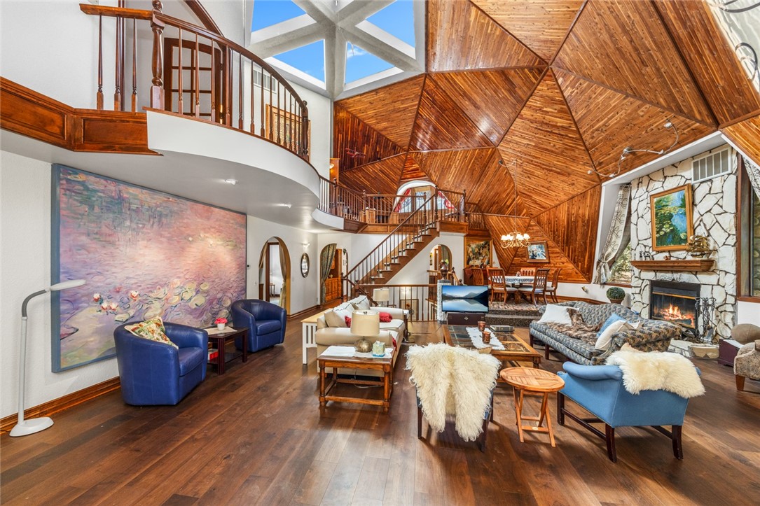 160 Yosemite Drive