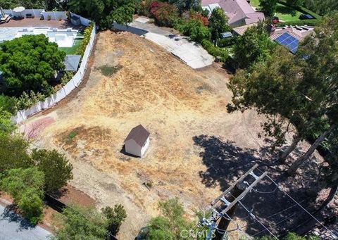 A home in North Tustin