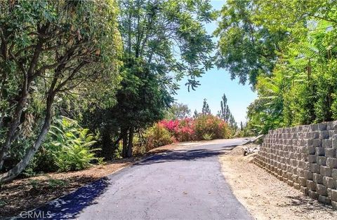 A home in North Tustin