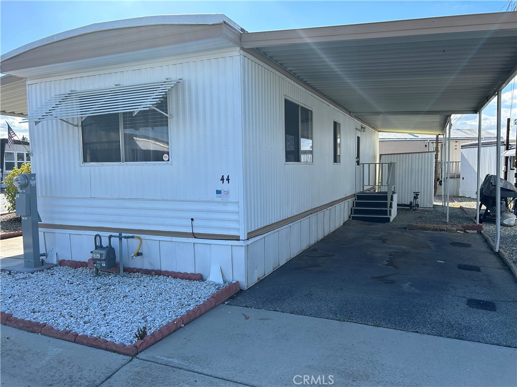 Photo 10 of 11 of 43601 Florida Avenue 44 mobile home