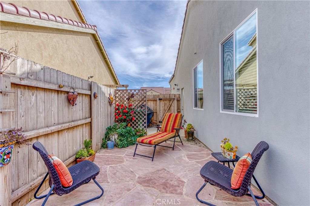listing image 130724317969037178416