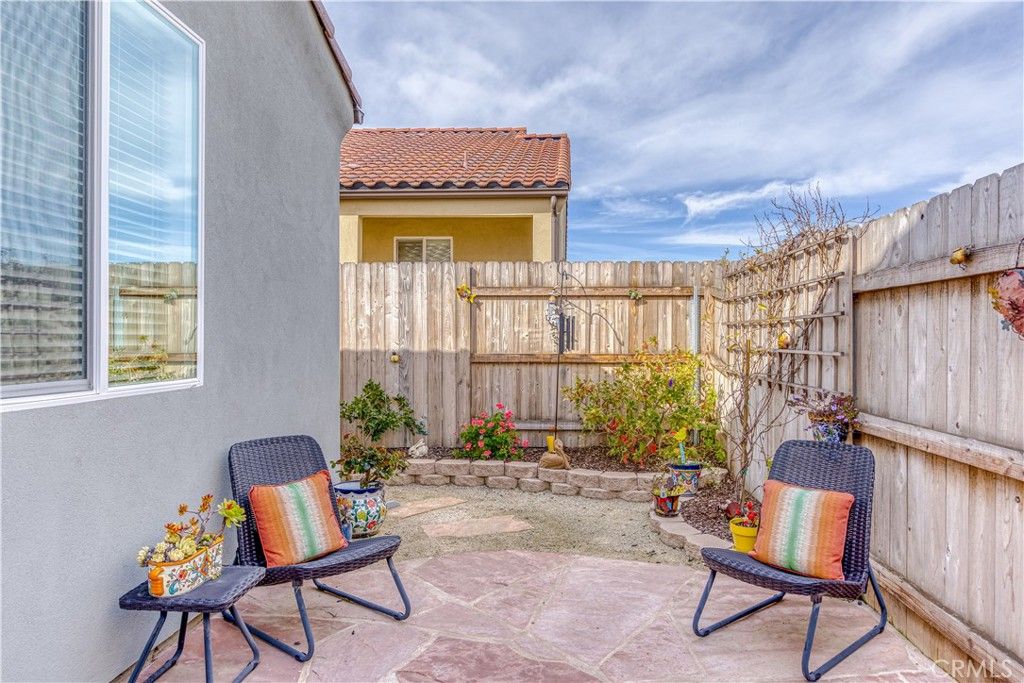 listing image 130727076157890390867