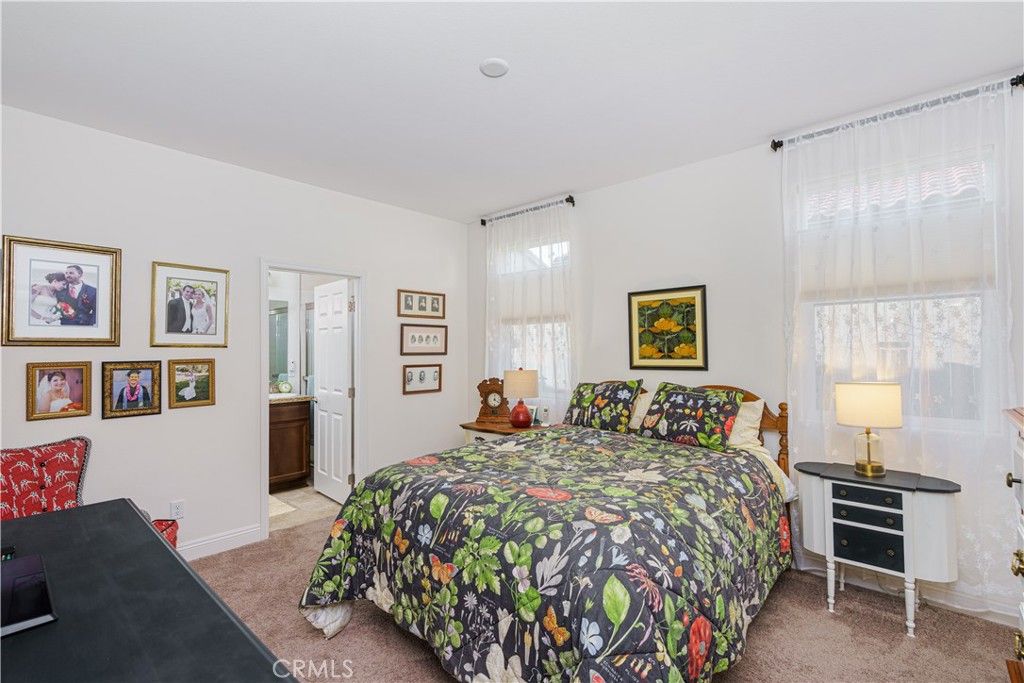 listing image 130728799064881666612