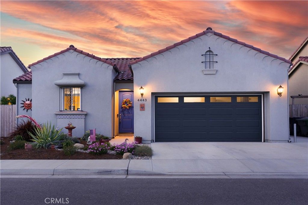 listing image 130726394225797863556