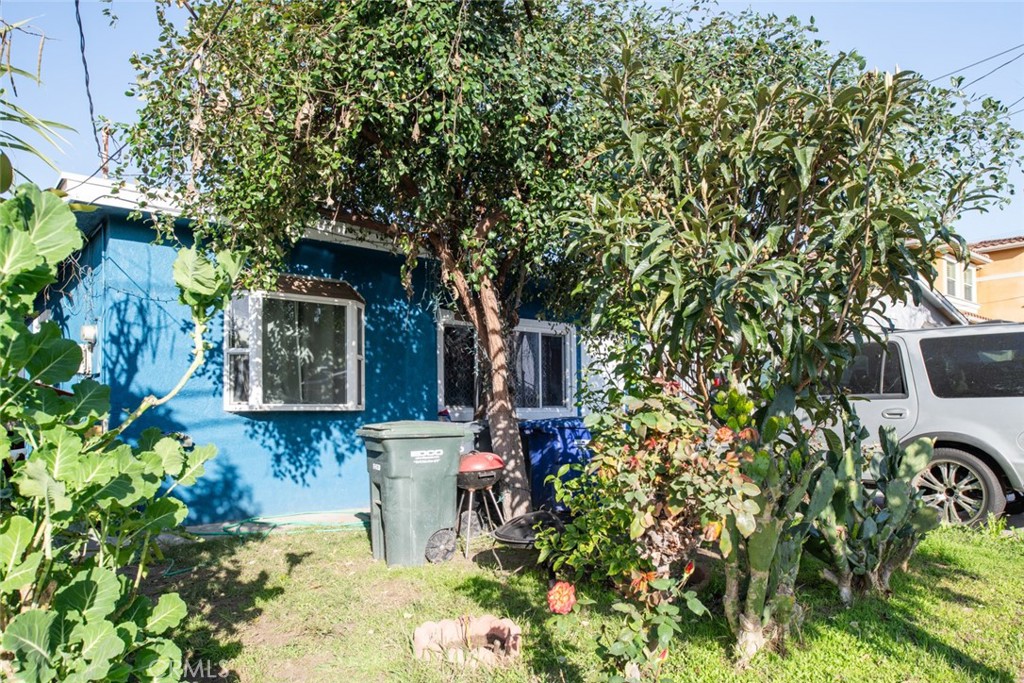 1871 Junipero Avenue A