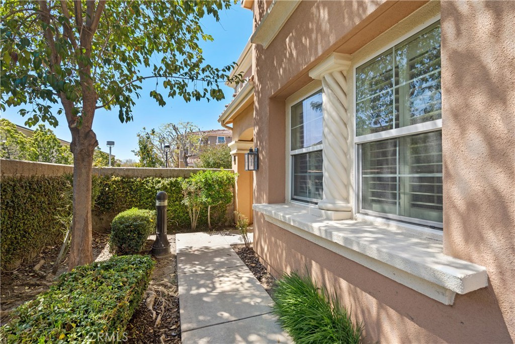 Photo 2 of 21 of 2987 Campa Way I townhome