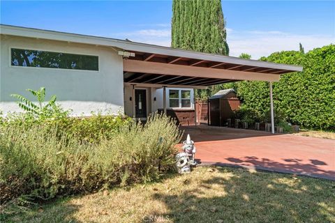 A home in Reseda