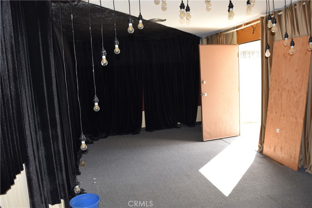 11035 Acacia Parkway 11035