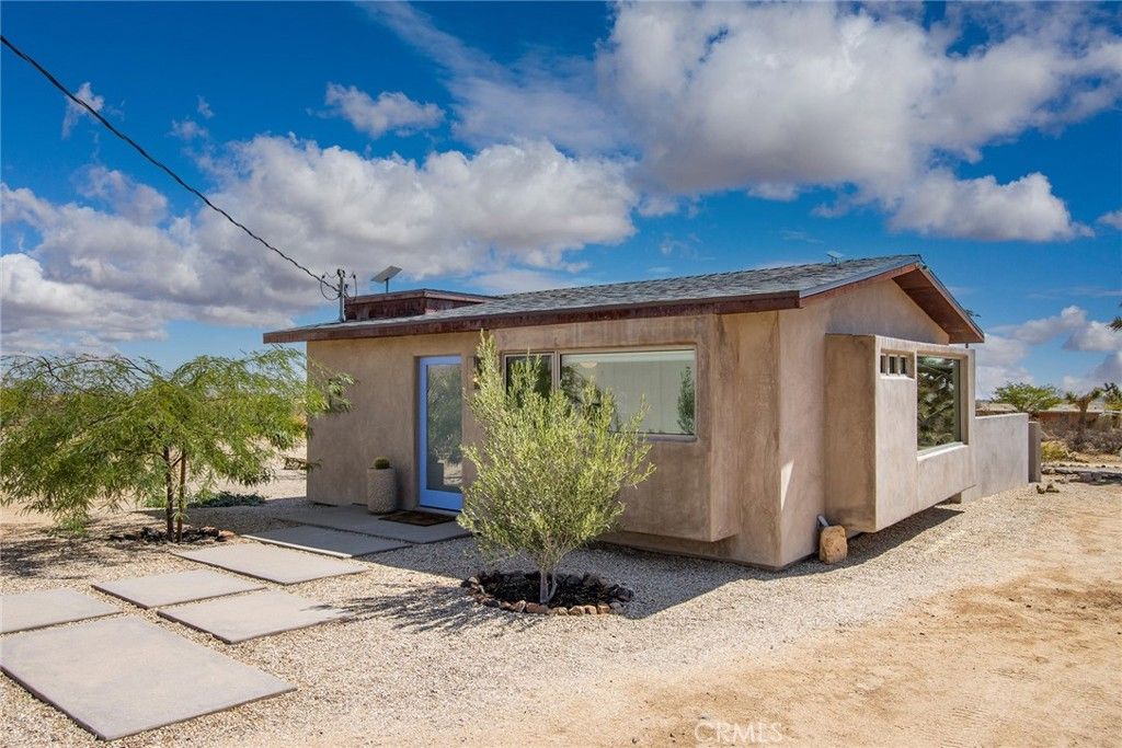 listing image 130720760679366772548
