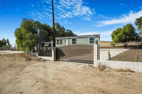 A home in Perris