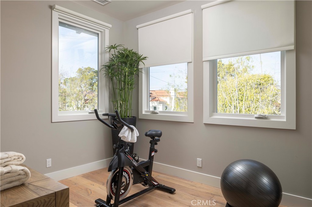 Newport Heights (NEWH) - Residential