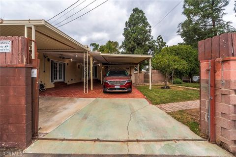 A home in Santa Fe Springs