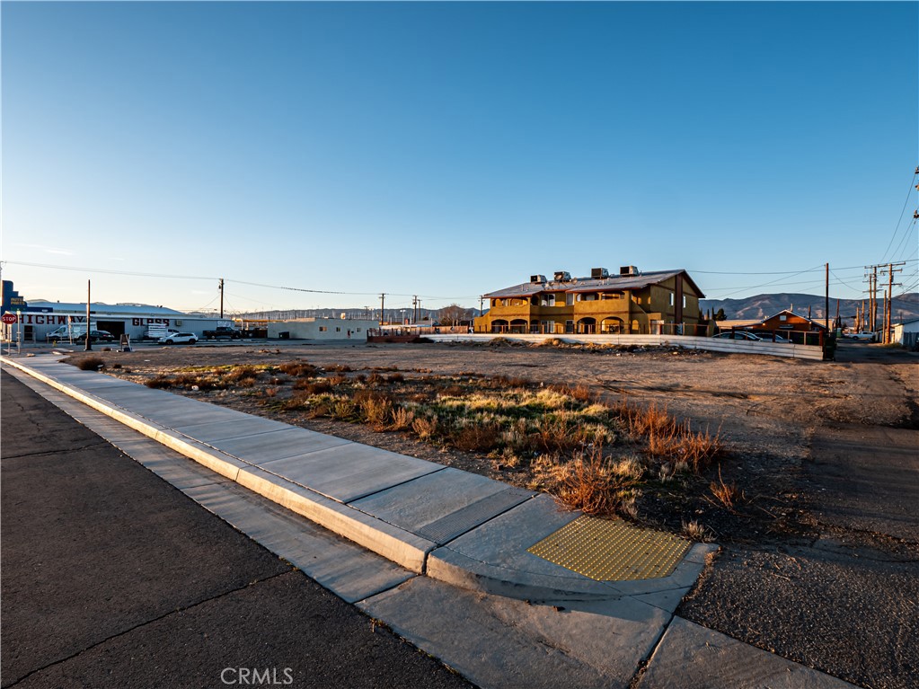 Photo 2 of 3 of 16008 K Street land