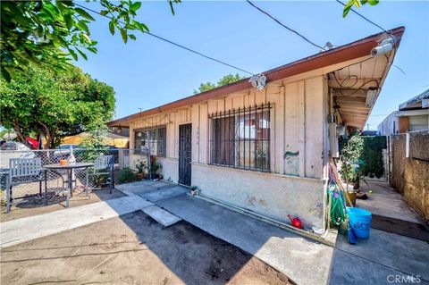 A home in El Monte