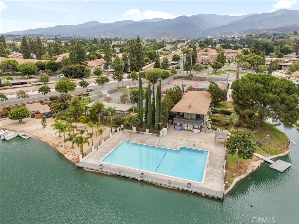 Village Grove - Residential