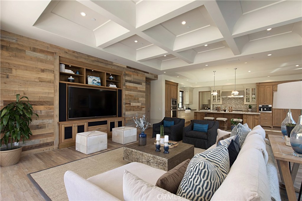 Shady Canyon Custom (SHDC) - Residential