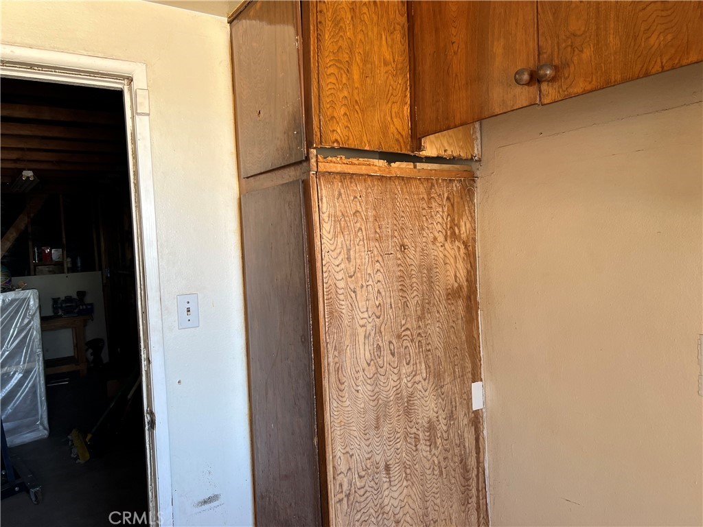 Photo 11 of 24 of 21124 79th Street house