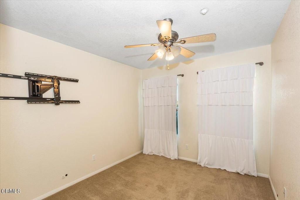 listing image 130720976986853455689