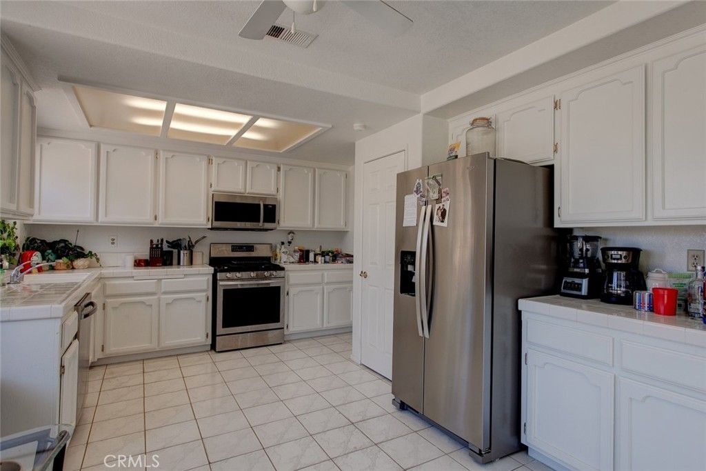 listing image 130728044997440700656
