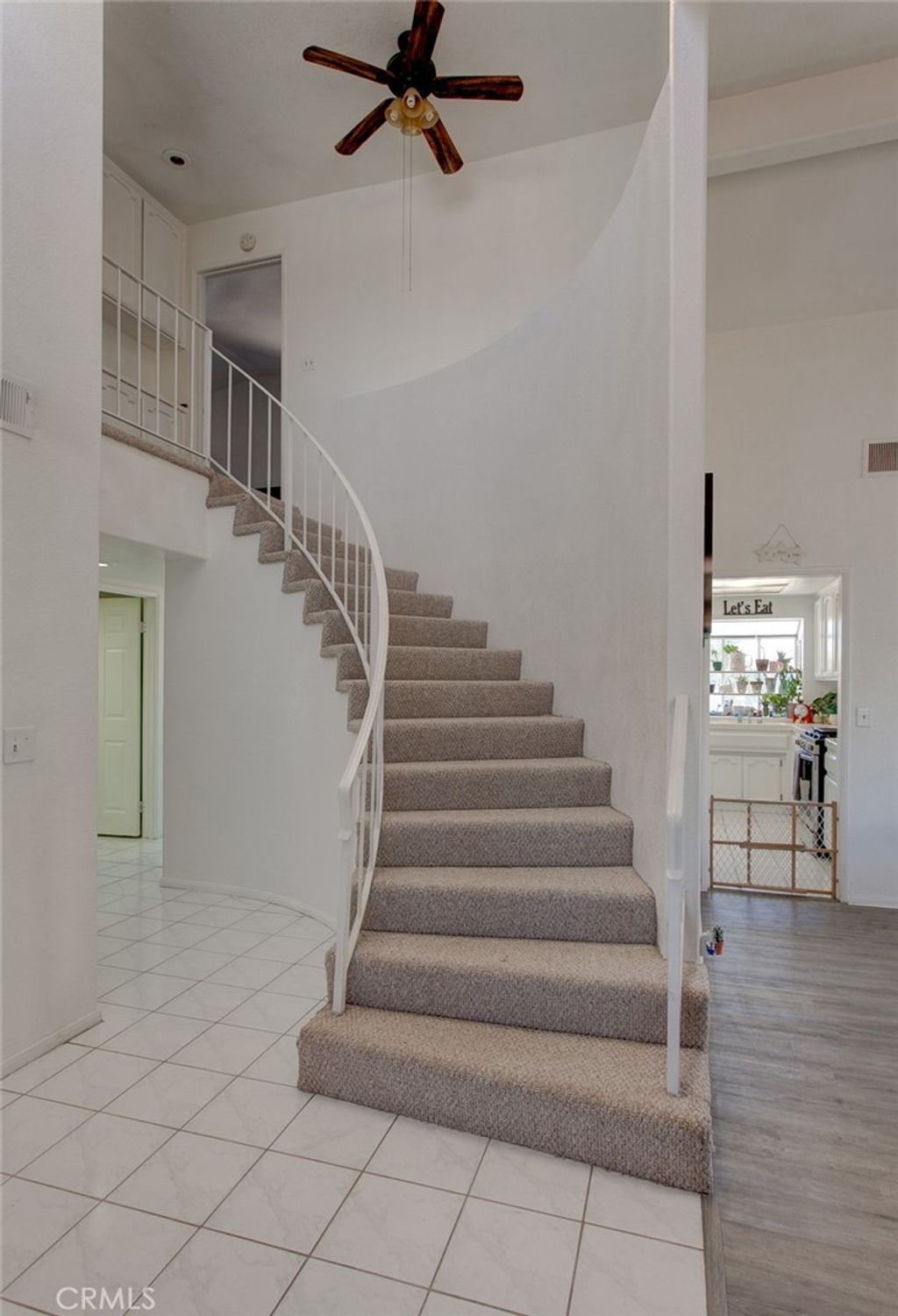 listing image 130720518306863705045