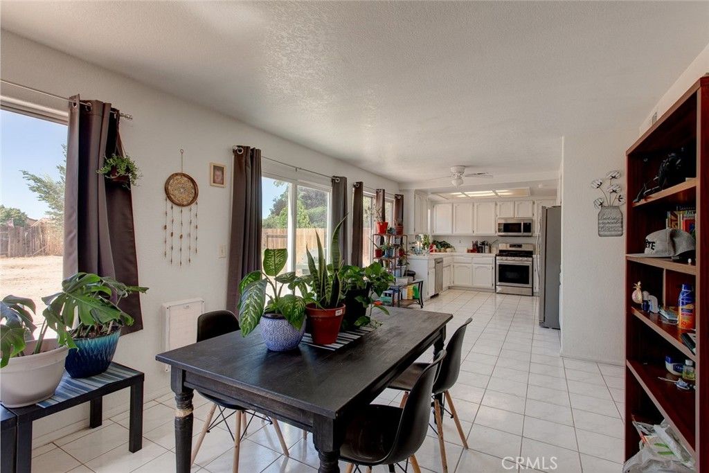 listing image 130728735375263777136
