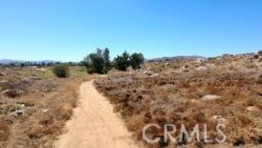 THIS PROPERTY IS SURROUNDED BY NEW AND NEWER HOMES AND LOTS OF SHOPPING AND ENTERTAINMENT IN THIS GROWING COMMUNITY!! THE SAME SIZE LOT 2 LOTS TO THE NORTH OF THIS ONE SOLD FOR 395000 LAST YEAR AND I SOLD THE ONE NEXT TO IT TO THE OWNER OF THE ONE NEXT TO IT 2 YEARS AGO.!