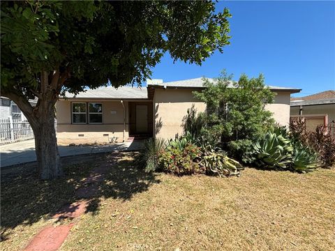 A home in Reseda