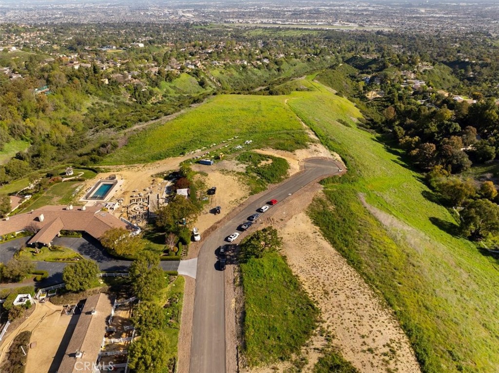 1 Storm Hill Lane