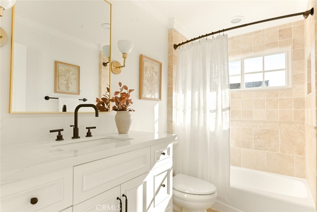 Corona del Mar South of PCH (CDMS) - Residential