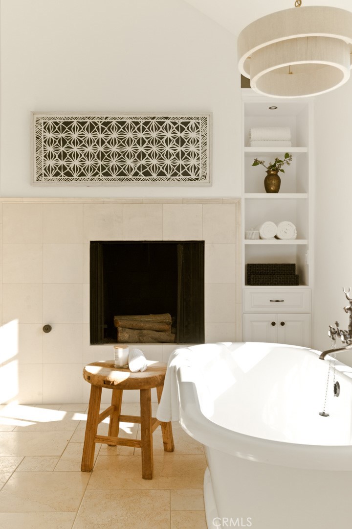 Corona del Mar South of PCH (CDMS) - Residential