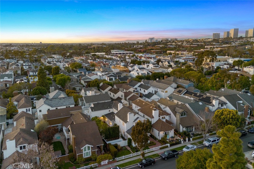 Corona del Mar South of PCH (CDMS) - Residential