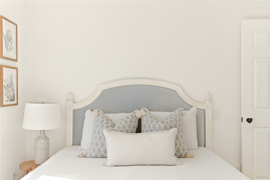 Corona del Mar South of PCH (CDMS) - Residential