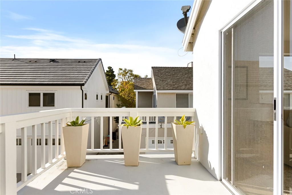 Corona del Mar South of PCH (CDMS) - Residential