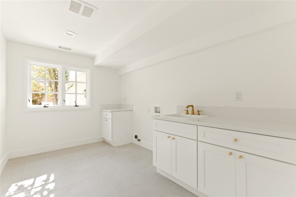 Corona del Mar South of PCH (CDMS) - Residential