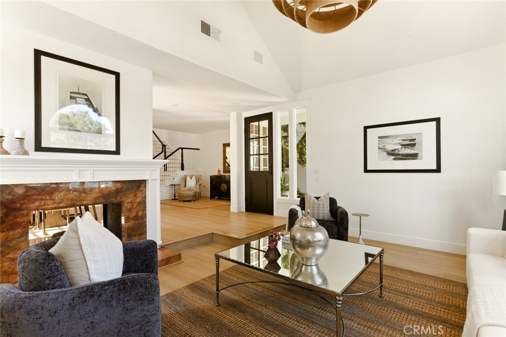 Corona del Mar South of PCH (CDMS) - Residential