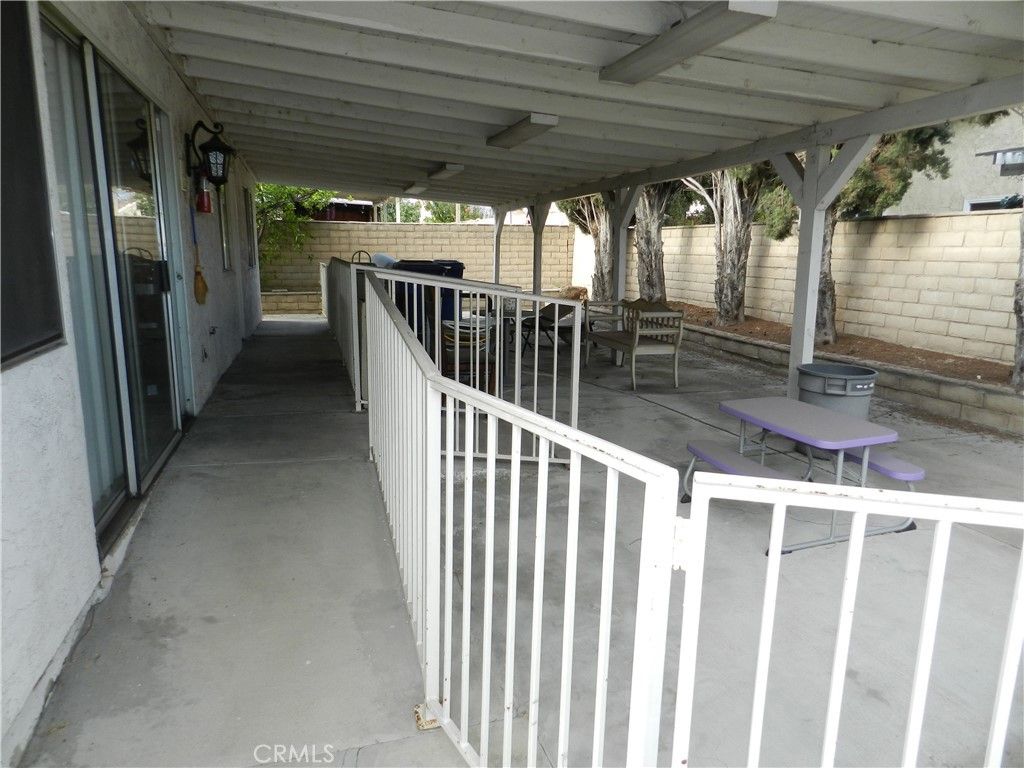 listing image 130724505993508068870